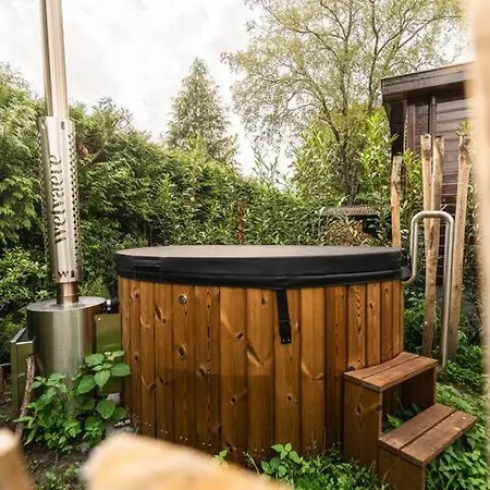 Geweldig Natuurhuisje Met Hottub Bij Veluwe Vp001 度假居